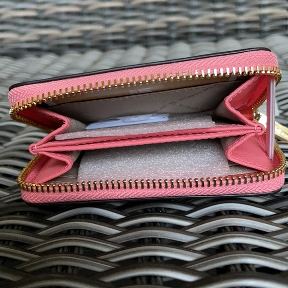 Michael Kors Medium ZipAround Card Case Wallet Grapefruit Leather - Picture 11 of 16